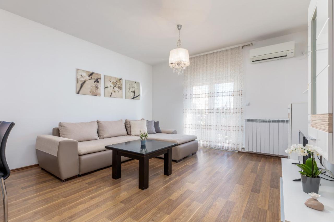 Apartman Vera Pula Exterior photo